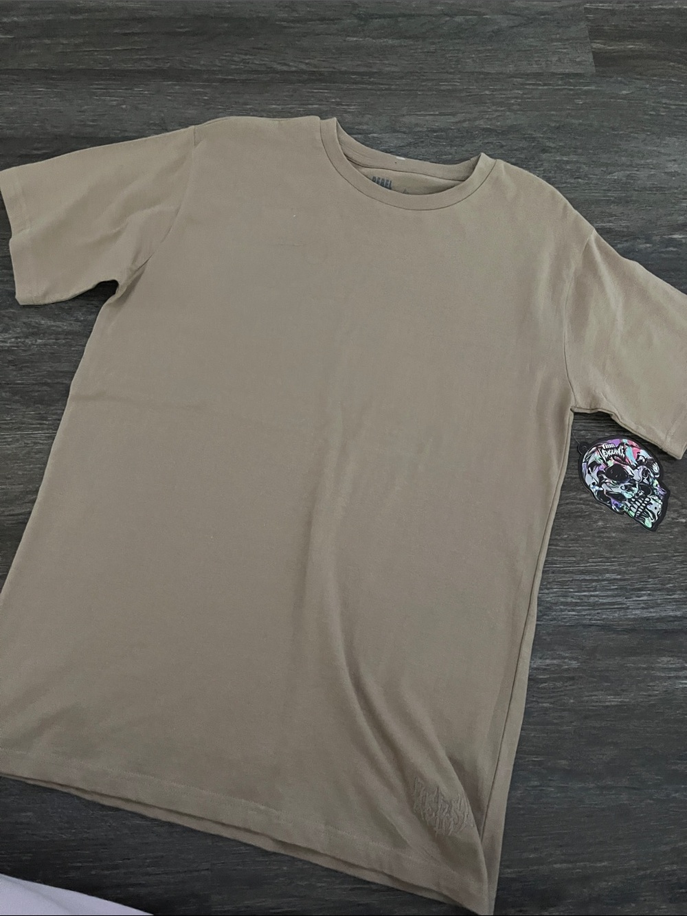 Classic Crewneck Men's T-Shirt - Tan